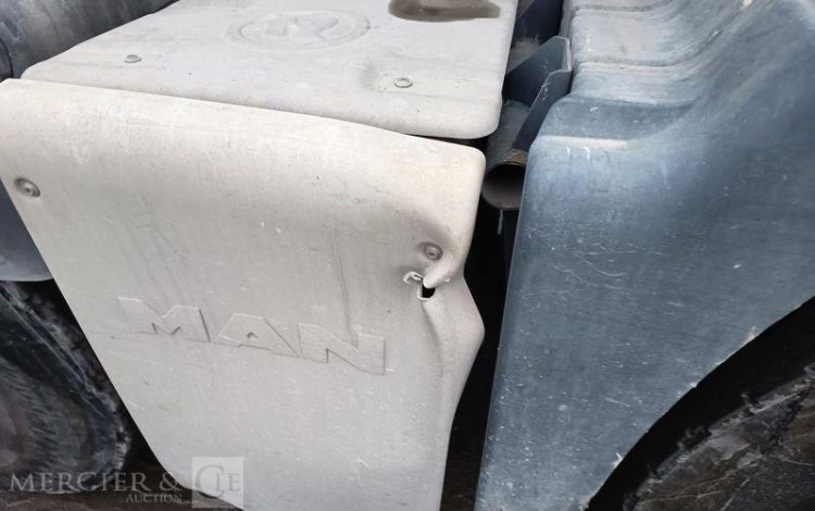 MAN TGS 32,420 PORTEUR TOUPIE A BETON – PTRA 32 TONNES – 159486 KMS – ANNEE 2017 BLANC EP-916-HW