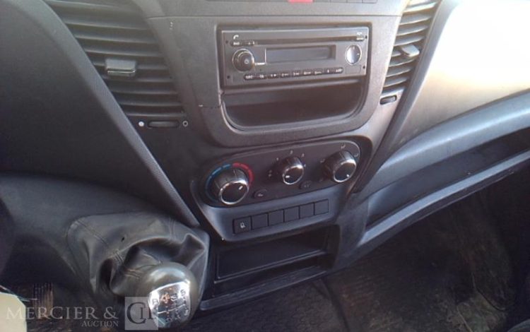 IVECO 35C12 BENNE SIMPLE CABINE COFFRE  EQ-468-HX