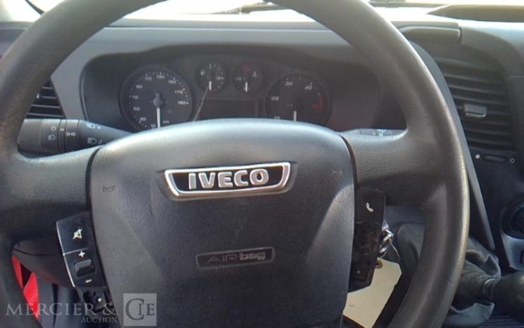 IVECO 35C12 BENNE SIMPLE CABINE COFFRE  EQ-468-HX