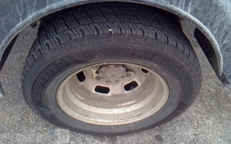 IVECO 35-120 BENNE SIMPLE CABINE COFFRE  EW-452-WV