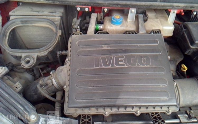 IVECO 35-120 BENNE SIMPLE CABINE COFFRE  EW-452-WV
