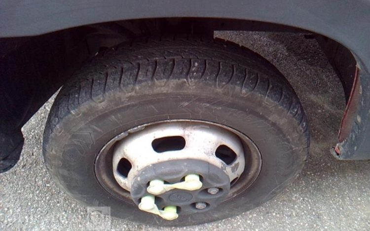 IVECO 35-120 BENNE SIMPLE CABINE COFFRE  EW-452-WV