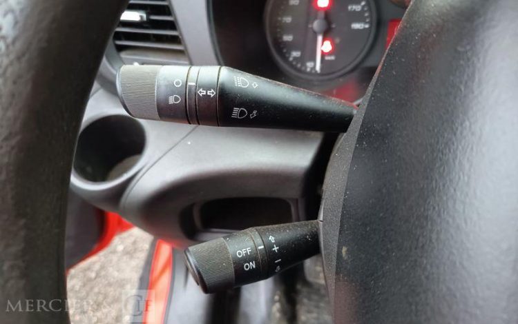 IVECO DAILY 35C12 BENNE AVEC COFFRE ACIER DIESEL – 156826 KMS – ANNEE 2018 ROUGE EX-603-LT