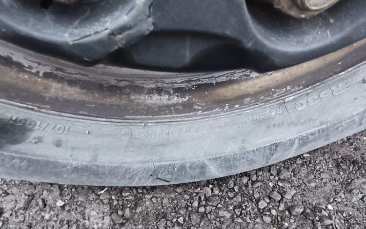 IVECO DAILY 35C12 BENNE AVEC COFFRE ACIER DIESEL – 156826 KMS – ANNEE 2018 ROUGE EX-603-LT