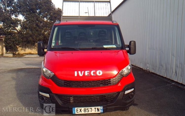 IVECO 35S12 BENNE SIMPLE CABINE COFFRE  EX-857-TN