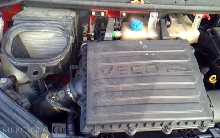 IVECO 35S12 BENNE SIMPLE CABINE COFFRE  EX-857-TN