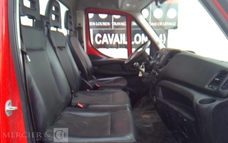 IVECO 35-120 BENNE SIMPLE CABINE COFFRE  EY-135-MK