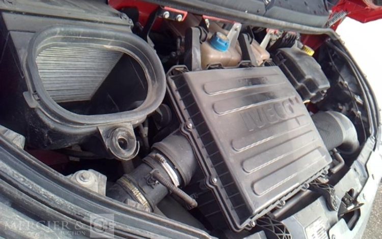 IVECO 35-120 BENNE SIMPLE CABINE COFFRE  EY-135-MK