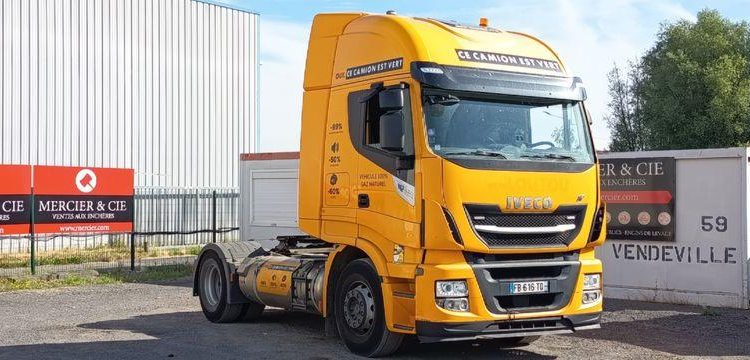 IVECO STRALIS 460 NP – PTRA 44 TONNES – GAZ – 228591 KMS – ANNEE 2018 JAUNE FB-616-TQ