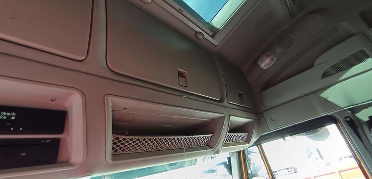 IVECO STRALIS 460 NP – PTRA 44 TONNES – GAZ – 228591 KMS – ANNEE 2018 JAUNE FB-616-TQ