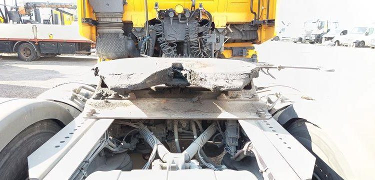 IVECO STRALIS 460 NP – PTRA 44 TONNES – GAZ – 228591 KMS – ANNEE 2018 JAUNE FB-616-TQ