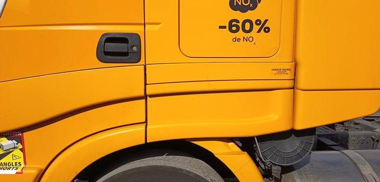 IVECO STRALIS 460 NP – PTRA 44 TONNES – GAZ – 228591 KMS – ANNEE 2018 JAUNE FB-616-TQ