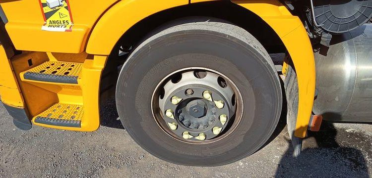 IVECO STRALIS 460 NP – PTRA 44 TONNES – GAZ – 228591 KMS – ANNEE 2018 JAUNE FB-616-TQ