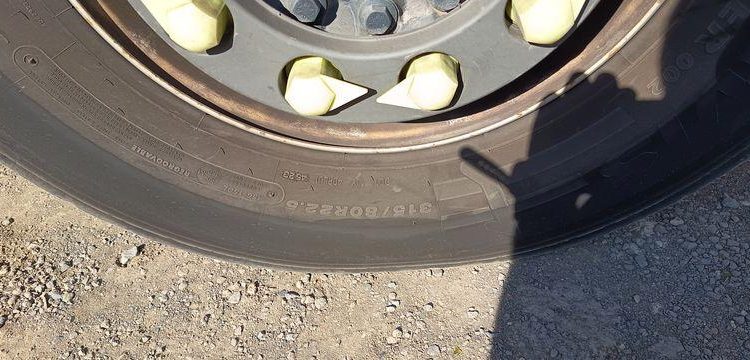 IVECO STRALIS 460 NP – PTRA 44 TONNES – GAZ – 228591 KMS – ANNEE 2018 JAUNE FB-616-TQ