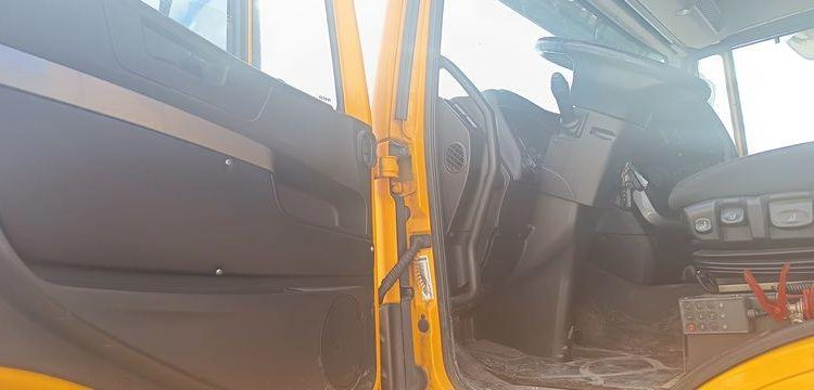 IVECO STRALIS NP460 – PTRA : 44 TONNES – GAZ – 205247 KMS – JAUNE FB-623-TQ