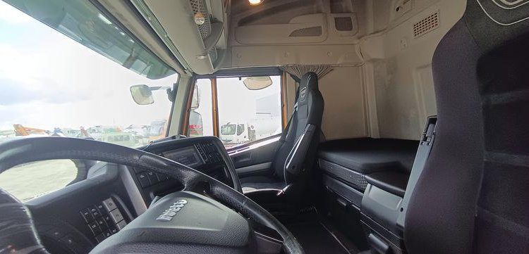 IVECO STRALIS NP460 – PTRA : 44 TONNES – GAZ – 205247 KMS – JAUNE FB-623-TQ