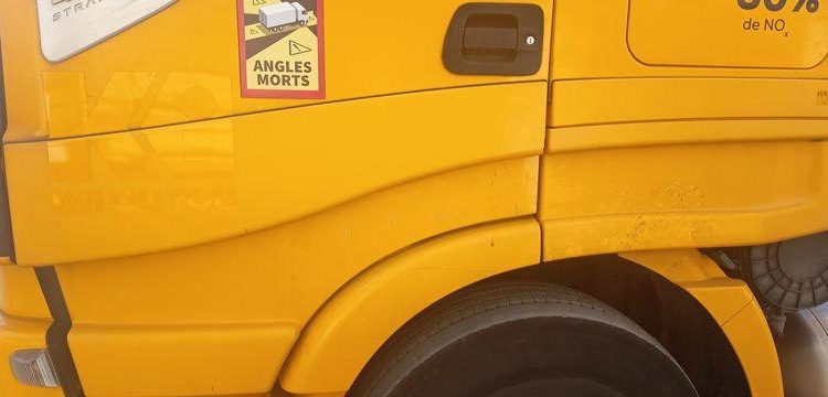 IVECO STRALIS NP460 – PTRA : 44 TONNES – GAZ – 205247 KMS – JAUNE FB-623-TQ