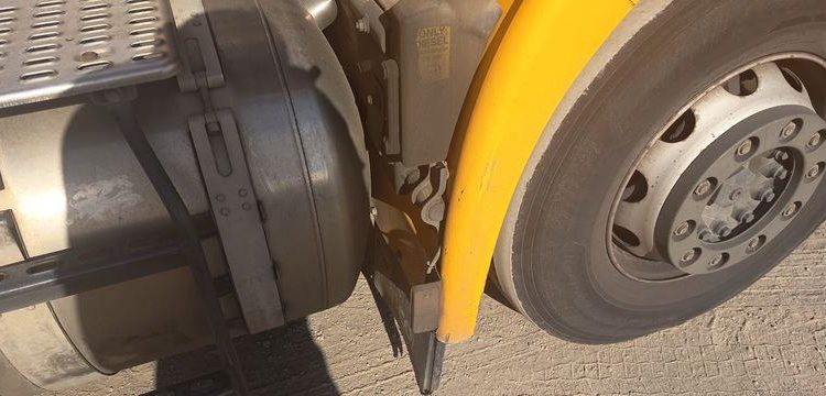 IVECO STRALIS NP460 – PTRA : 44 TONNES – GAZ – 205247 KMS – JAUNE FB-623-TQ