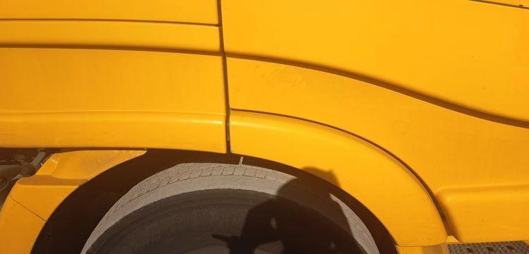 IVECO STRALIS NP460 – PTRA : 44 TONNES – GAZ – 205247 KMS – JAUNE FB-623-TQ