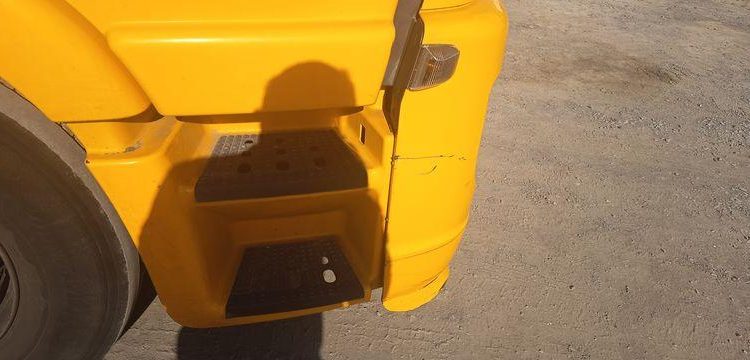 IVECO STRALIS NP460 – PTRA : 44 TONNES – GAZ – 205247 KMS – JAUNE FB-623-TQ