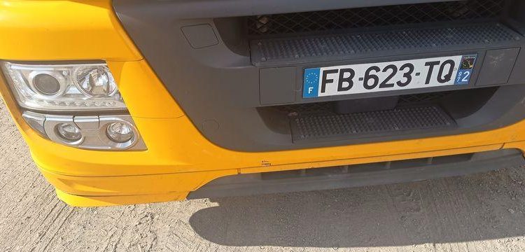 IVECO STRALIS NP460 – PTRA : 44 TONNES – GAZ – 205247 KMS – JAUNE FB-623-TQ