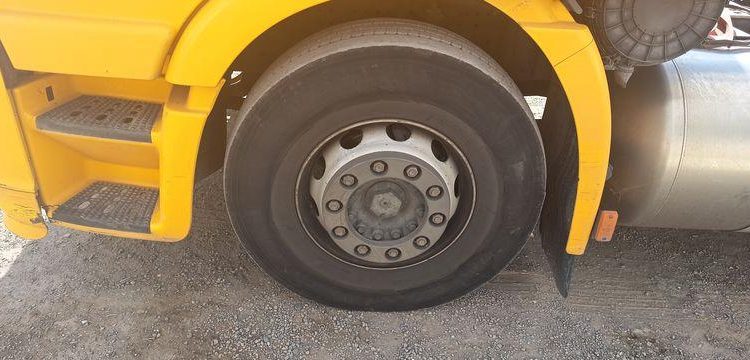 IVECO STRALIS NP460 – PTRA : 44 TONNES – GAZ – 205247 KMS – JAUNE FB-623-TQ