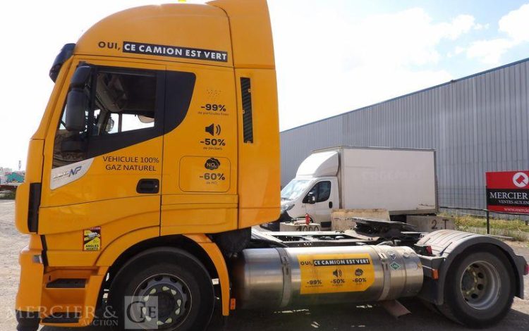 IVECO STRALIS 460 NP – PTRA : 44 TONNES – GAZ – 287316 KMS – ANNEE 2018 JAUNE FB-635-TQ