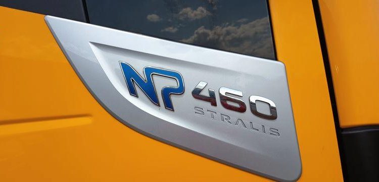 IVECO STRALIS 460 NP – PTRA : 44 TONNES – GAZ – 287316 KMS – ANNEE 2018 JAUNE FB-635-TQ