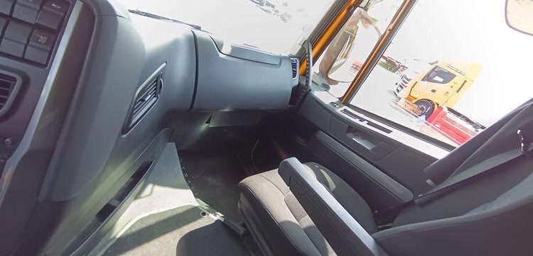 IVECO STRALIS 460 NP – PTRA : 44 TONNES – GAZ – 287316 KMS – ANNEE 2018 JAUNE FB-635-TQ