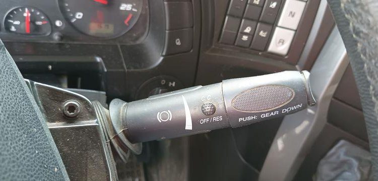 IVECO STRALIS 460 NP – PTRA : 44 TONNES – GAZ – 287316 KMS – ANNEE 2018 JAUNE FB-635-TQ