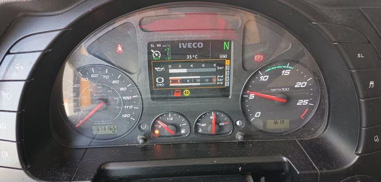 IVECO STRALIS 460 NP – PTRA : 44 TONNES – GAZ – 287316 KMS – ANNEE 2018 JAUNE FB-635-TQ