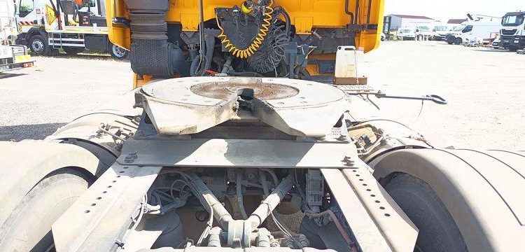 IVECO STRALIS 460 NP – PTRA : 44 TONNES – GAZ – 287316 KMS – ANNEE 2018 JAUNE FB-635-TQ