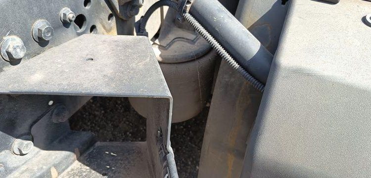 IVECO STRALIS 460 NP – PTRA : 44 TONNES – GAZ – 287316 KMS – ANNEE 2018 JAUNE FB-635-TQ