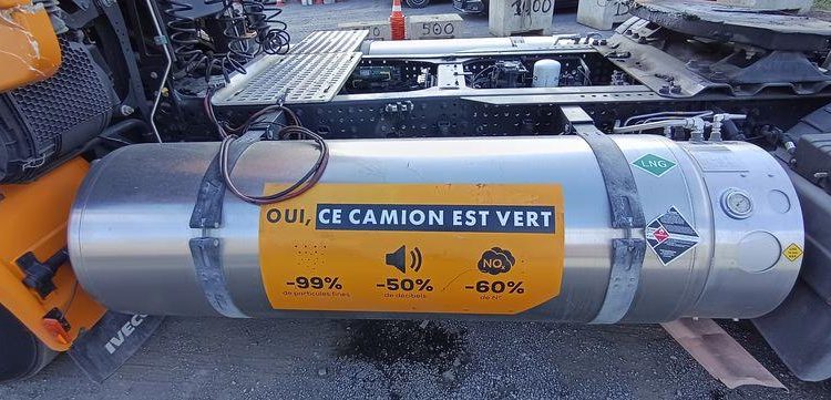 IVECO STRALIS 460 NP – PTRA : 44 TONNES – GAZ – 194425 KMS – JAUNE FE-327-PW