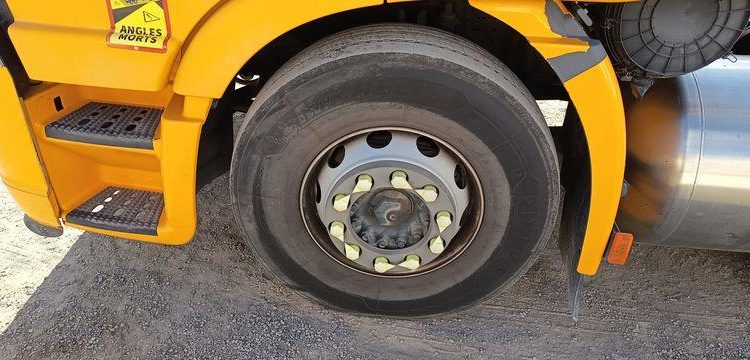 IVECO STRALIS 460 NP – PTRA : 44 TONNES – GAZ – 194425 KMS – JAUNE FE-327-PW