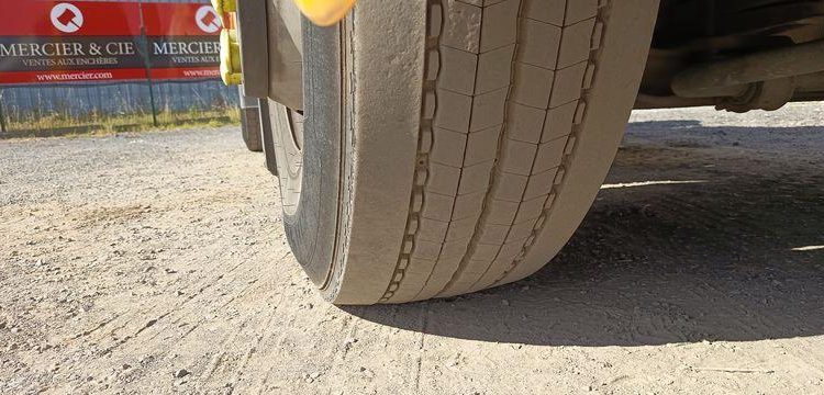 IVECO STRALIS 460 NP – PTRA : 44 TONNES – GAZ – 194425 KMS – JAUNE FE-327-PW