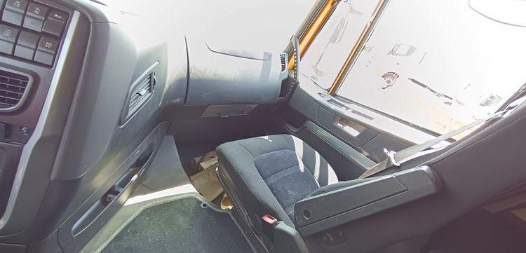 IVECO STRALIS 460 NP – PTRA 44 TONNES – GAZ – 192007 KMS – ANNEE 2019 JAUNE FE-539-YJ