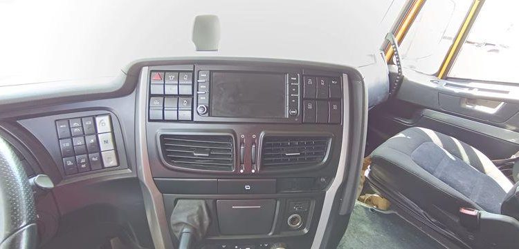 IVECO STRALIS 460 NP – PTRA 44 TONNES – GAZ – 192007 KMS – ANNEE 2019 JAUNE FE-539-YJ