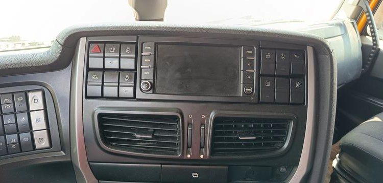 IVECO STRALIS 460 NP – PTRA 44 TONNES – GAZ – 192007 KMS – ANNEE 2019 JAUNE FE-539-YJ