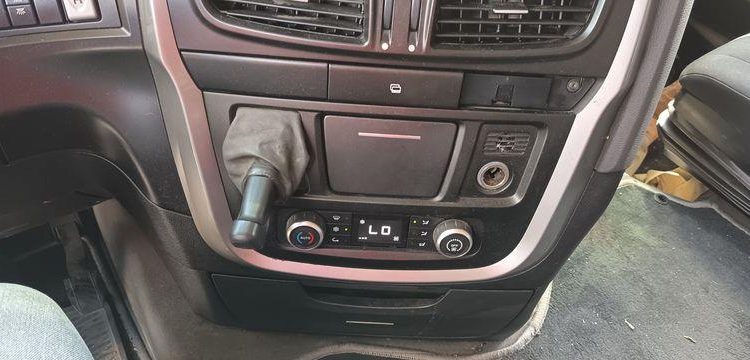 IVECO STRALIS 460 NP – PTRA 44 TONNES – GAZ – 192007 KMS – ANNEE 2019 JAUNE FE-539-YJ