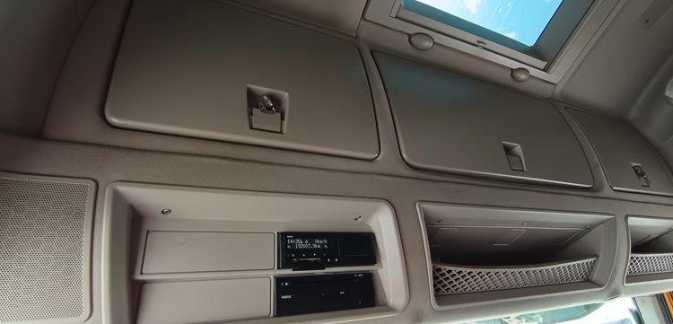 IVECO STRALIS 460 NP – PTRA 44 TONNES – GAZ – 192007 KMS – ANNEE 2019 JAUNE FE-539-YJ