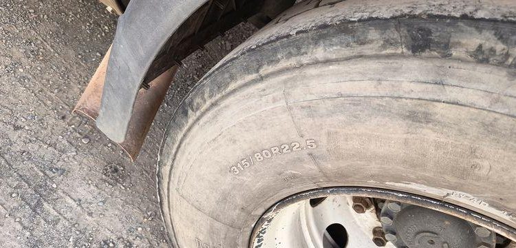 IVECO STRALIS 460 NP – PTRA 44 TONNES – GAZ – 192007 KMS – ANNEE 2019 JAUNE FE-539-YJ