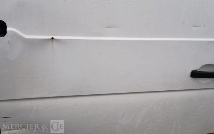 RENAULT MASTER GFC F3500 L3H2 DCI 130 BOIS  FG-351-VB