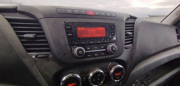 IVECO DAILLY 34C140 FOURGON – AN 2020 – 91325 KM BLANC FV-892-QW