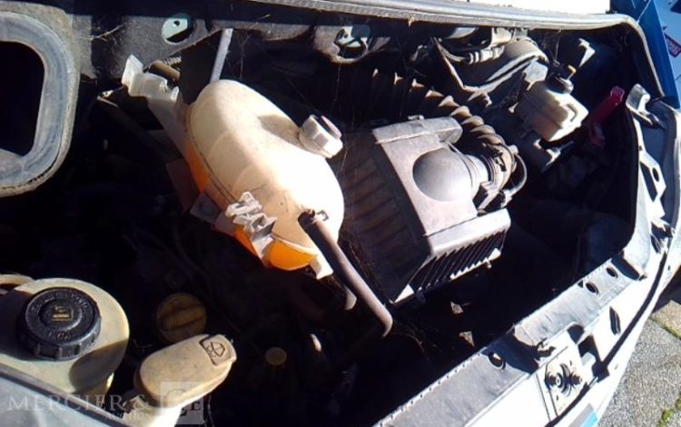 RENAULT MASTER 2.5 DCI 100 35 L2H2 CONFORT BLEU FW-252-XN