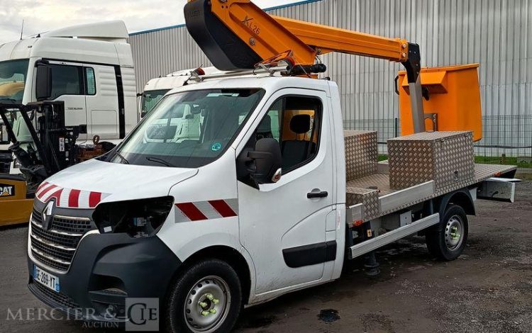 RENAULT MASTER AVEC NACELLE KLUBB/KL26 – 10 M DIESEL – 108 HEURES -2618 KMS – ANNEE 2022  GE-269-YT
