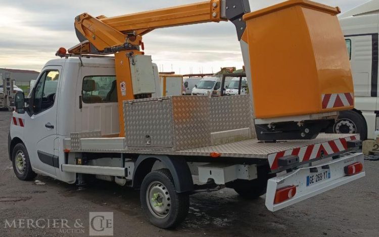 RENAULT MASTER AVEC NACELLE KLUBB/KL26 – 10 M DIESEL – 108 HEURES -2618 KMS – ANNEE 2022  GE-269-YT