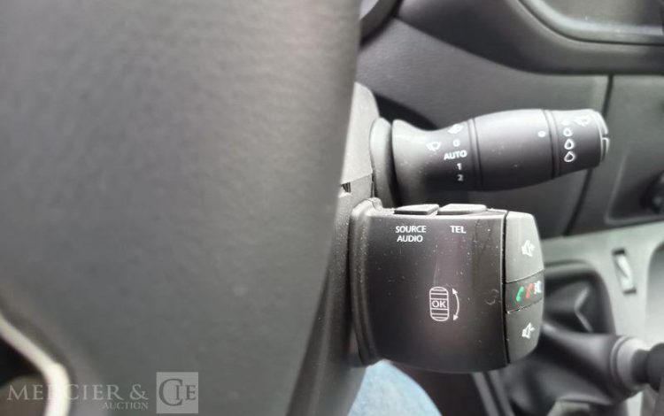 RENAULT MASTER AVEC NACELLE KLUBB/KL26 – 10 M DIESEL – 108 HEURES -2618 KMS – ANNEE 2022  GE-269-YT