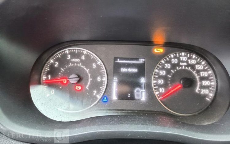 RENAULT MASTER AVEC NACELLE KLUBB/KL26 – 10 M DIESEL – 108 HEURES -2618 KMS – ANNEE 2022  GE-269-YT