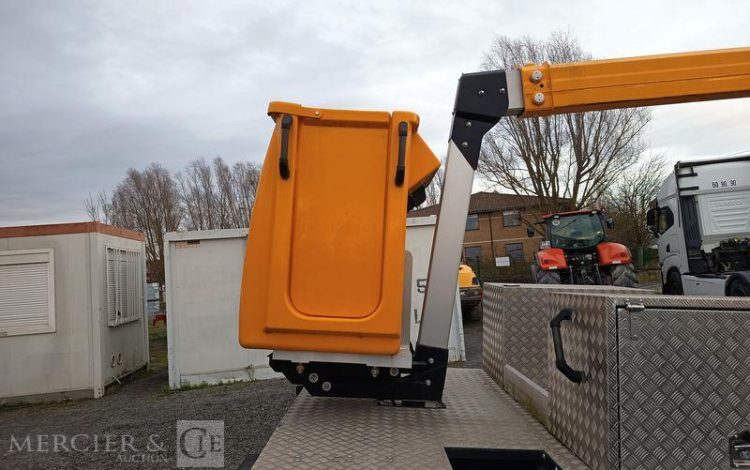 RENAULT MASTER AVEC NACELLE KLUBB/KL26 – 10 M DIESEL – 108 HEURES -2618 KMS – ANNEE 2022  GE-269-YT